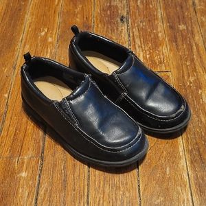 Healthtex sz 10 black dress shoes